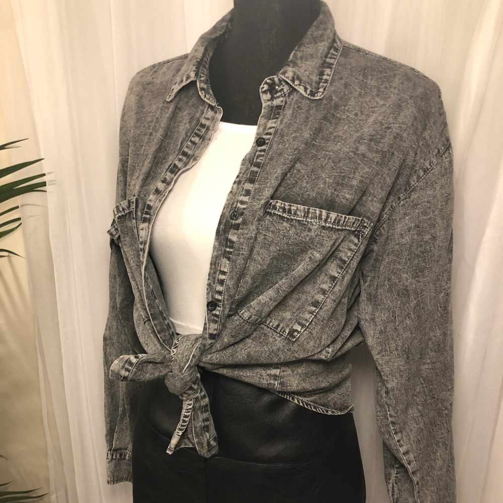 Black/grey oversize button down top